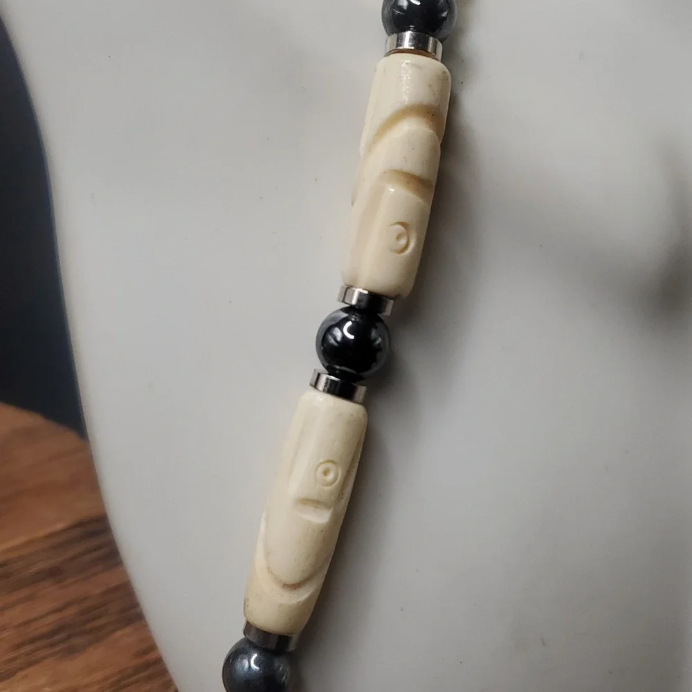 N1201 bone carved haitian necklace hematite detailing stunning!‎ - Picture 2 of 2
